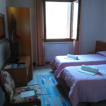 Marcella 3*