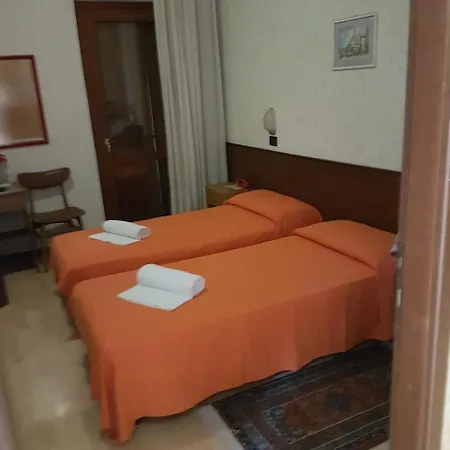 Marcella 3*